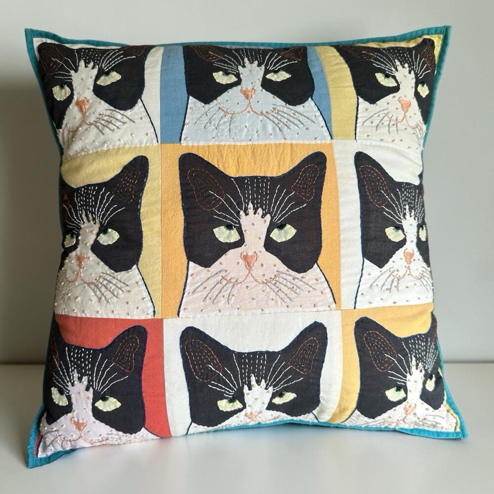 Natural Habitat Nine Lives Tuxedo Cat Embroidered Throw Pillow 17”x17” Rare